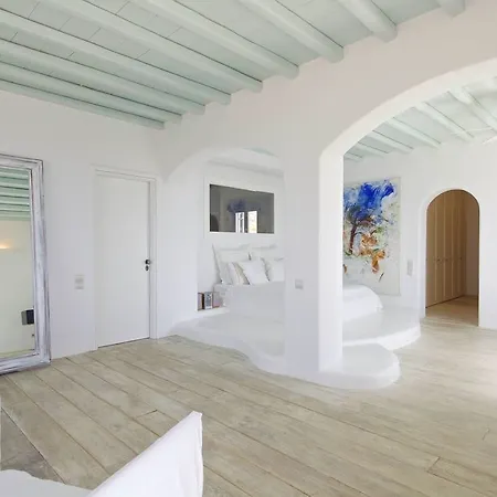 Mykonos Crystal 4*