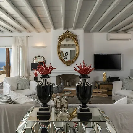 Mykonos Crystal Szálloda 4*